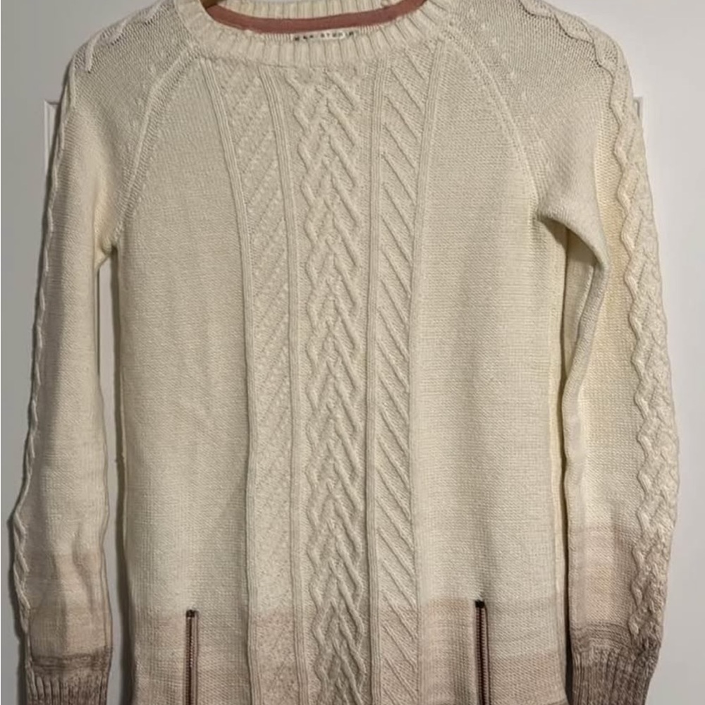 Max Studio Ivory Knit with Pink Accent Juniors size Large